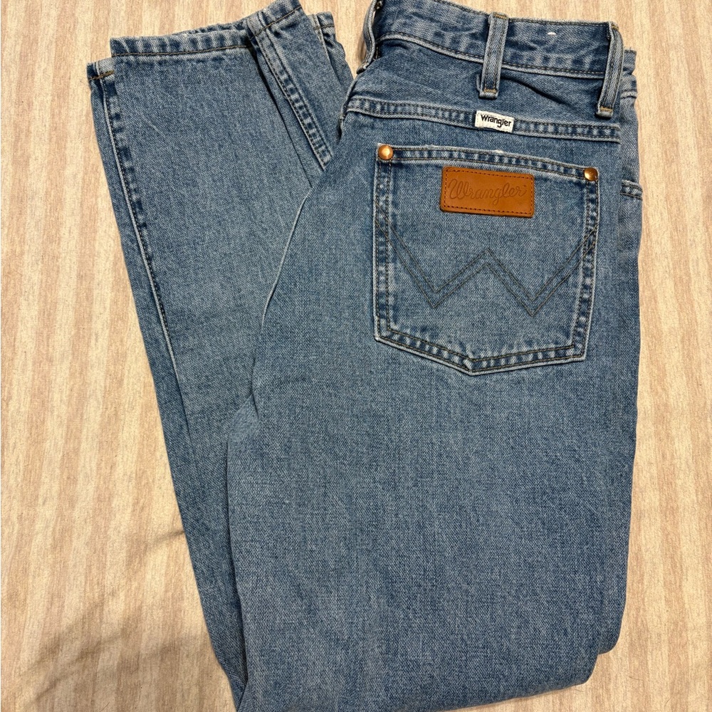 Wrangler Women’s Wild West High Rise Straight Jeans